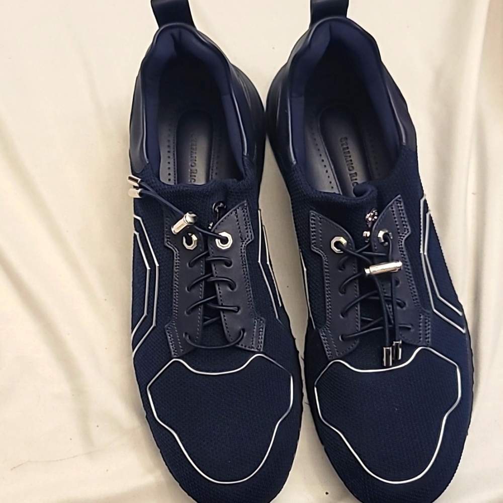 SR shoes